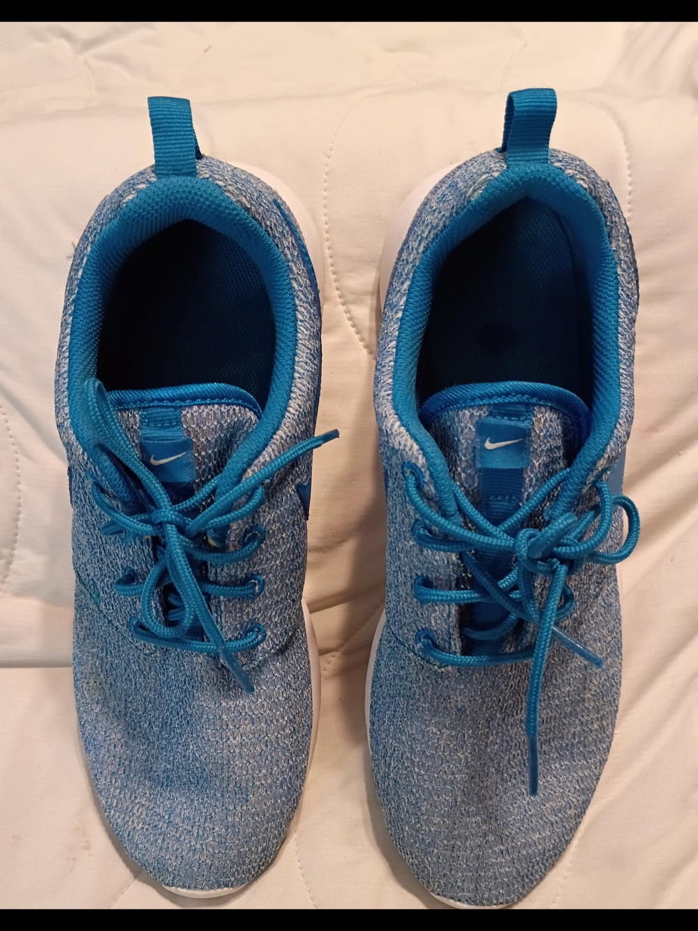 Women's Nike Roshe One Blue/White Knit Running Shoe Size 8.5 (7Y)